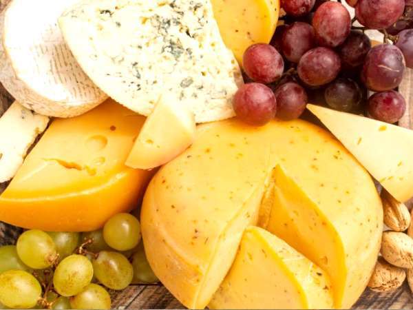 Rappel massif de fromages contaminés : 21 cas et deux décès, vigilance mondiale