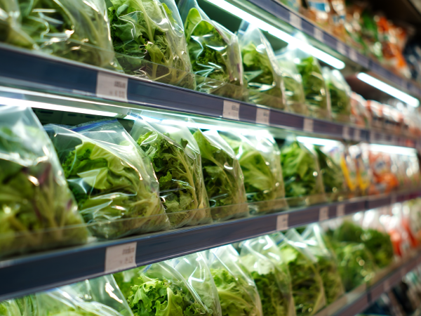 Ce que vous risquez vraiment avec les salades en sachet (et comment les consommer sans danger)