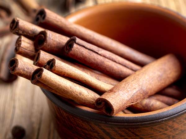 On l’adore dans nos desserts… mais la cannelle peut-elle abîmer votre foie ?
