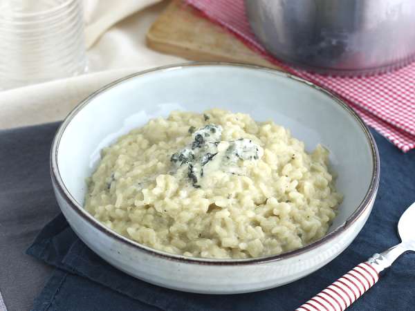 Risotto au roquefort ultra-crémeux : la recette qui va sublimer vos repas de septembre