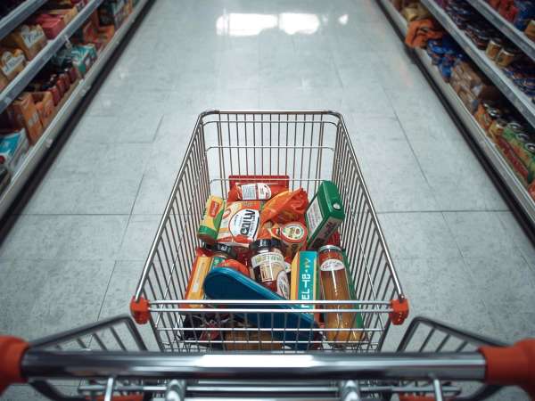 Courses au supermarché : cette méthode simple promet moins de gaspillage et plus d’économies