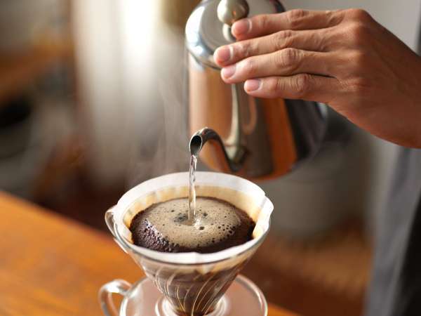 Vous ne le savez pas, mais cette astuce gratuite transforme instantanément le goût de votre café