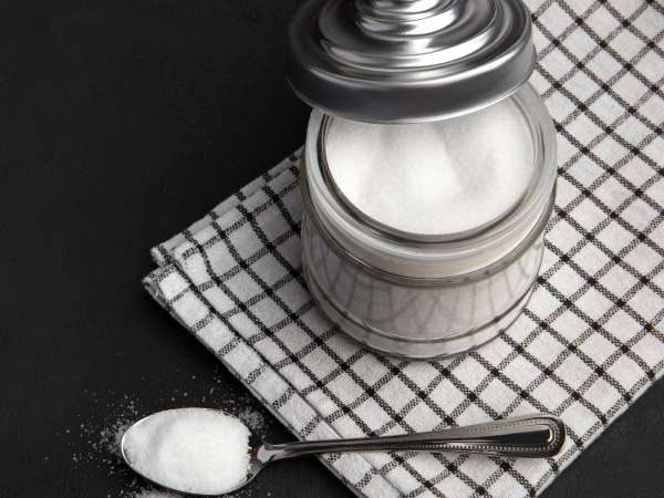 Vous avez l’habitude de remplir votre bocal de sucre ? Voici pourquoi ce réflexe banal est à revoir d’urgence