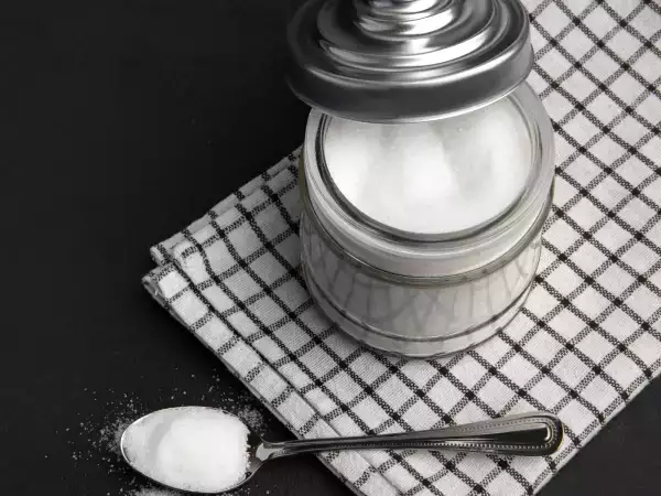 Vous avez l’habitude de remplir votre bocal de sucre ? Voici pourquoi ce réflexe banal est à revoir d’urgence