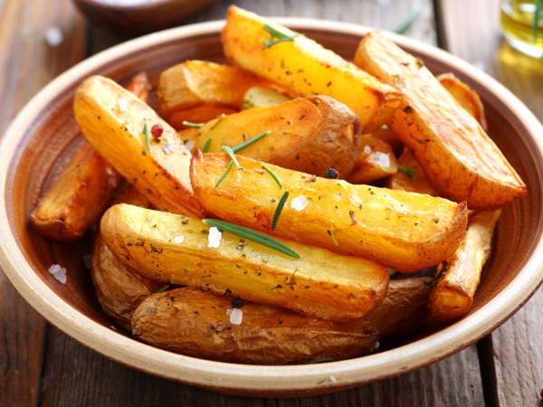 Non, vous n’avez pas à bannir les frites de votre vie, il suffit de les préparer autrement!