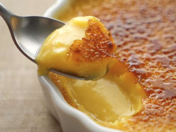 Vous alliez jeter vos jaunes d’œufs ? Voici 11 desserts qui prouvent qu’ils méritent bien mieux