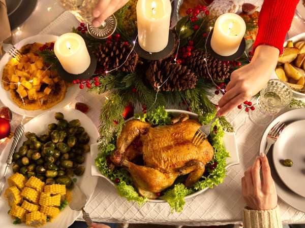 Tout servir chaud et précis : le secret d’un dîner de Noël synchronisé (sans stress)