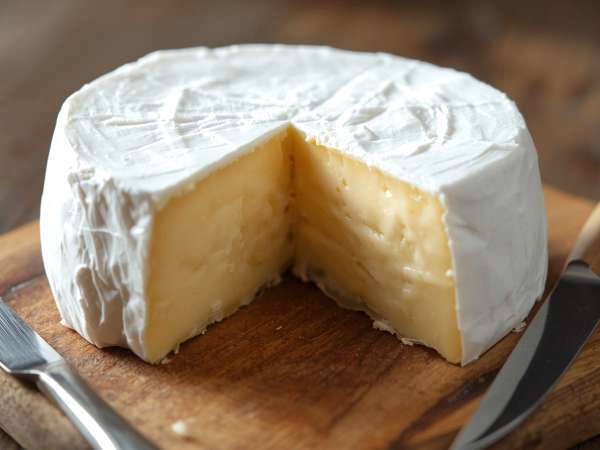 Pourquoi le camembert est-il vendu dans une boîte en bois ?