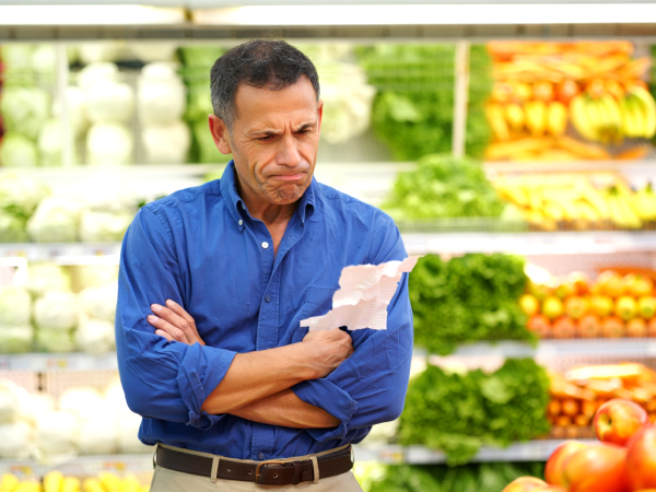 La mauvaise humeur nous pousse-t-elle vraiment à acheter plus gras et plus sucré ?