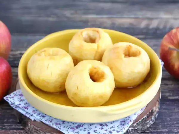 Pomme crue ou pomme cuite ? Ce petit détail peut changer votre satiété, votre glycémie… et même votre humeur