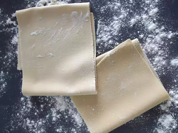 Ces pâtes à lasagnes maison sont parfaites : pas besoin de les cuire avant, et elles sont encore meilleures !