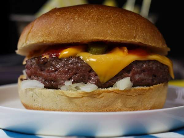 17 recettes américaines incontournables (sucrées et salées) : les grands classiques de la cuisine des États-Unis à préparer à la maison