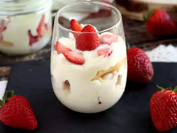 10 recettes de desserts avec des fraises : les idées les plus gourmandes à tester