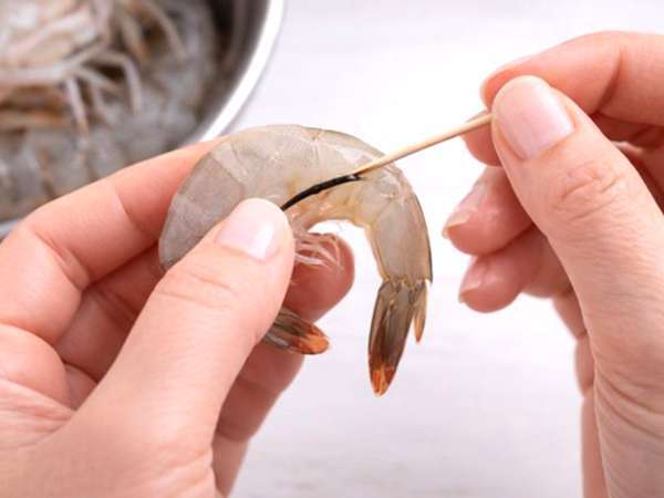 Ce que vous mangez vraiment quand vous dégustez des crevettes pourrait vous étonner...