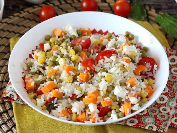 Salades anti-gaspi : comment transformer vos restes en repas gourmands en quelques minutes !