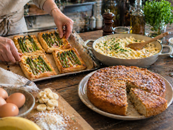 Menu du jour du 26 avril : Savourez un repas équilibré avec des asperges, de la morue et un gâteau fondant