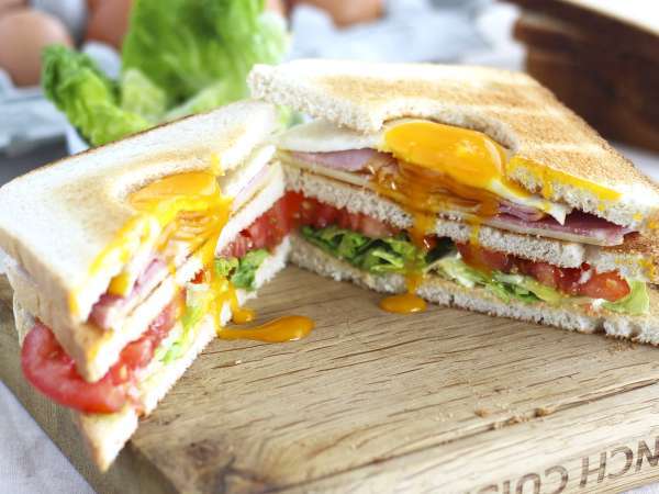 Pourquoi le club sandwich s’appelle comme ça ? Et non, ce n’est pas un acronyme