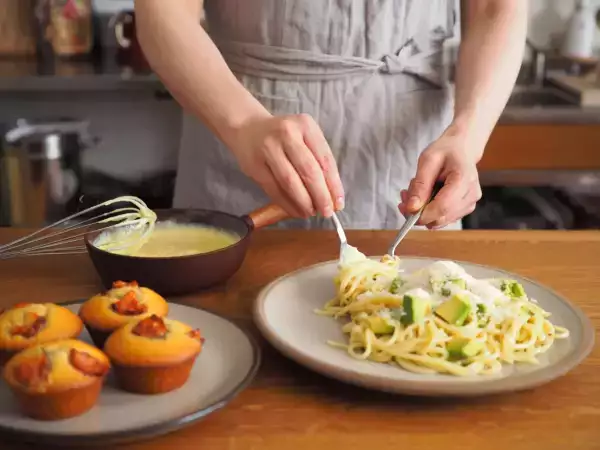 Menu du jour, 14 mai : muffins au chorizo, spaghetti carbonara d'avocat et tarte au citron