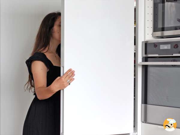 Pourquoi vous devez arrêter de stocker ces aliments dans la porte du frigo