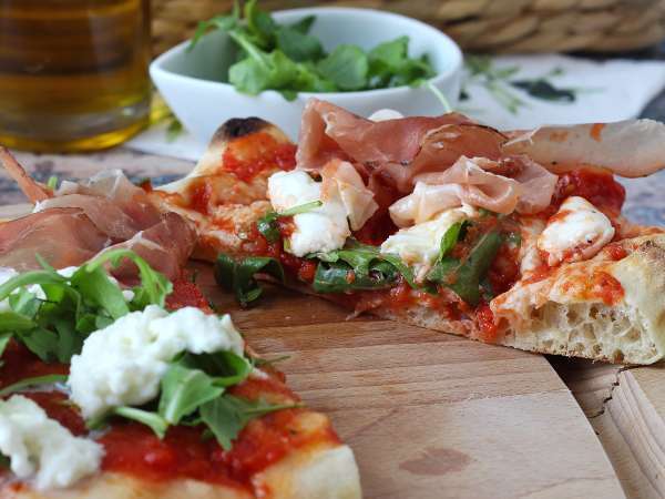 Découvrez la pinsa: l'alternative à la pizza, plus légère et prête en quelques minutes chez vous