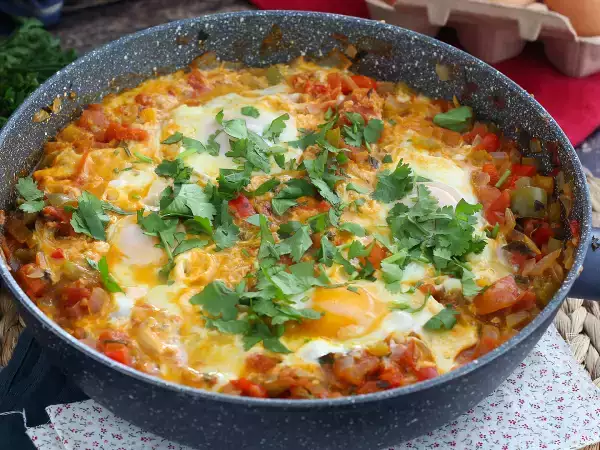 Que cuisiner quand on n’a presque rien à la maison ? 7 idées simples pour sauver votre repas