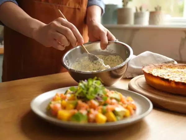 Menu du jour, 6 juillet : un tartare frais, une quiche légère et un cake moelleux
