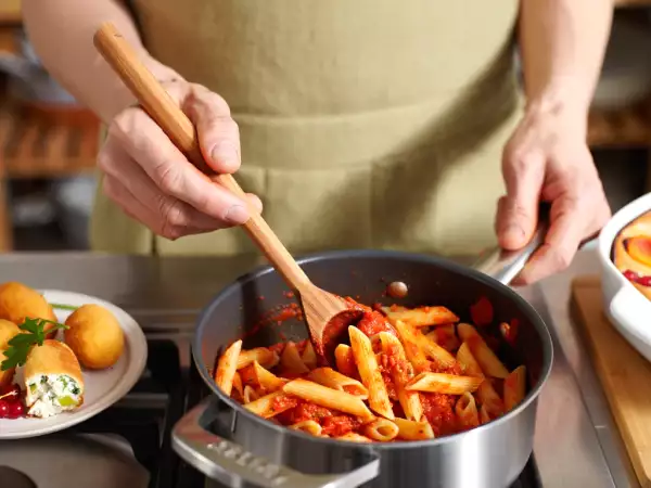 Menu végétarien, 28 juillet : croquettes de poireaux, penne all'arrabbiata et clafoutis aux abricots