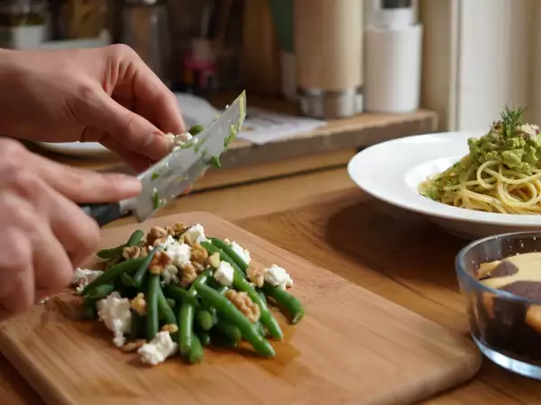 Menu végétarien, 24 juillet : haricots verts, spaghettis crémeux et marbré chocolat-vanille