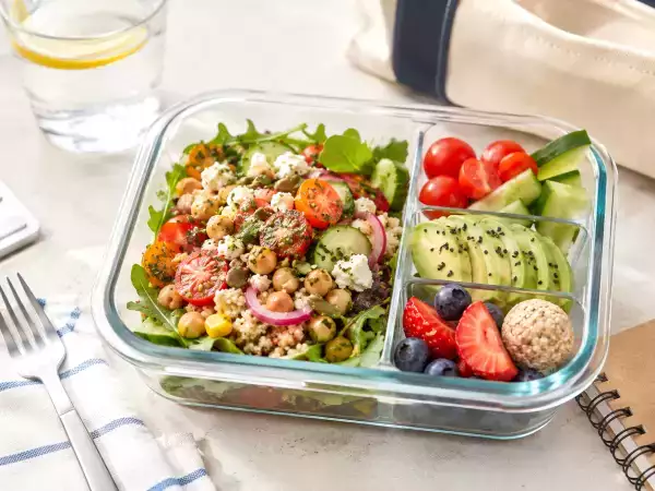 Lunch box d’été : les recettes faciles à emporter au bureau quand il fait chaud !