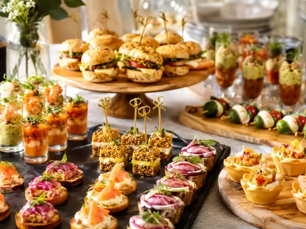 Buffet dînatoire maison : 28 recettes mini pour un apéro digne d’un traiteur