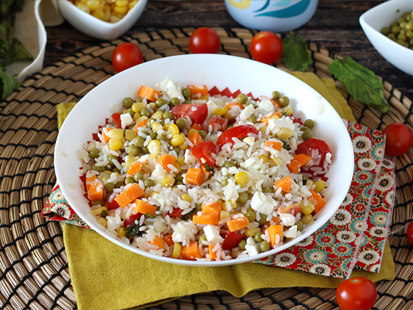 Combien de temps peut-on vraiment conserver une salade de riz au réfrigérateur ?
