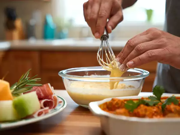 Menu du jour, 26 août : brochettes apéritives, boulettes de boeuf tikka massala et mousse au citron