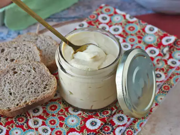 La mayonnaise maison est-elle vraiment plus saine ? Ce que sa courte liste d’ingrédients ne dit pas...