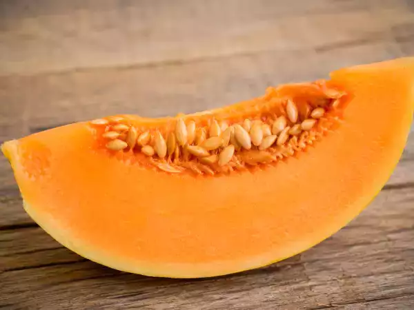 Faut-il laisser les pépins pour conserver un melon déjà coupé ?