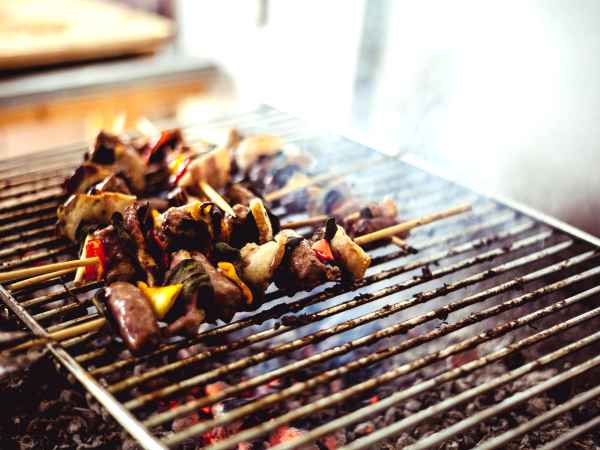 Cuisiner en plein air : nos précieux conseils pour un barbecue sans risques cancérigènes