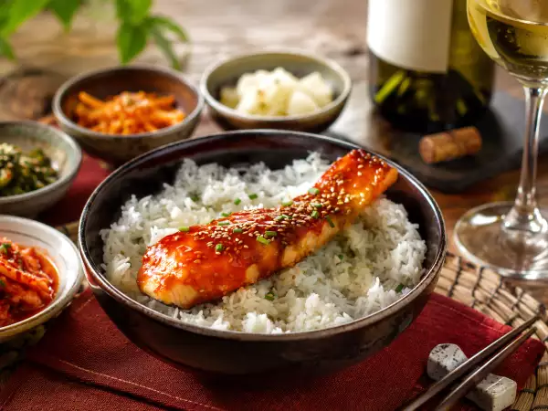 Quel vin boire avec un plat coréen ? 5 idées faciles pour ne pas se tromper