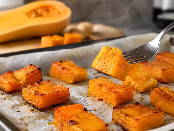 Comment cuire une butternut au four pour obtenir des morceaux bien fondants ?