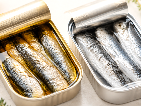 Sardines en boîte : à l’huile ou au naturel, laquelle choisir selon la recette ?