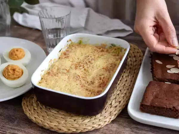 Menu du jour, 21 octobre : oeufs au thon, gratin de poireau et moelleux au chocolat butternut