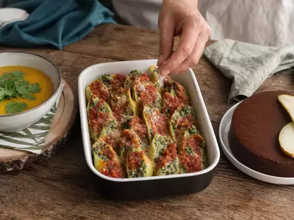 Menu du jour, 15 octobre : une soupe réconfortante, des conchiglioni savoureux et un fudge léger