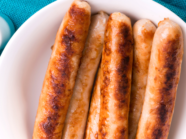 Des filets et saucisses de poulet sont rappelés : vérifiez bien les lots dans votre frigo