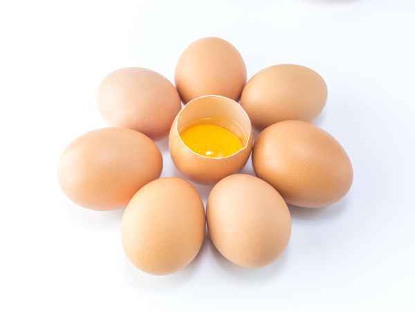 Attention : 6 aliments à éviter absolument une fois périmés !