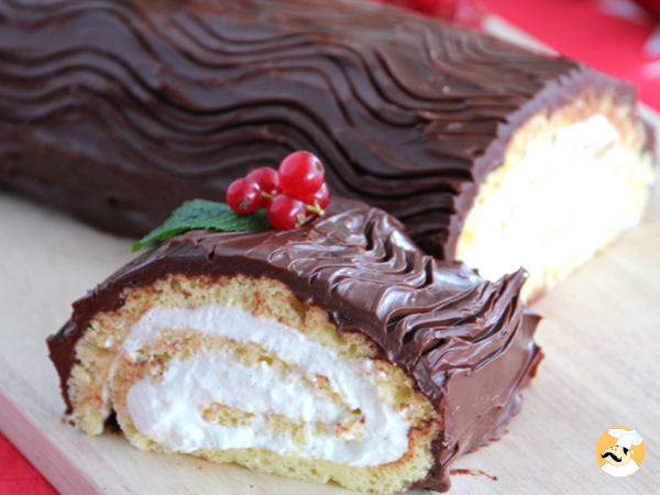 Pourquoi mange-t-on de la bûche à Noël? L'histoire de cette belle tradition!