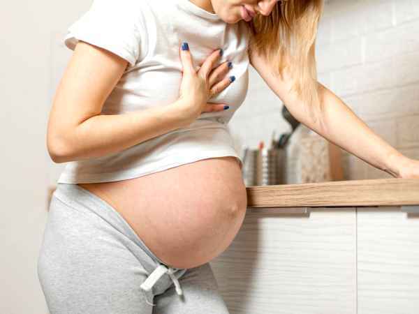 Comment réduire les nausées de grossesse ? Les bons et mauvais aliments à connaître