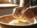 Dossiers: Quiz : “Sabler”, “nacrer”, “singer”... Ces mots de cuisine piègent même les bons cuisiniers (73 % se trompent)