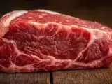 Dossiers: Derrière les steaks saignants et les promesses virales : ce que la science dit VRAIMENT du régime carnivore