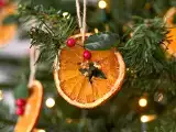 Dossiers: Cómo hacer naranja deshidratada para tus decoraciones de Navidad (y dejar la casa con aroma festivo)