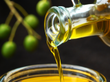 Huile d’olive : ces détails sur l’étiquette peuvent tout changer