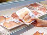 Dossiers: Au supermarché, tous les poulets se ressemblent… mais ce détail que personne ne regarde change tout