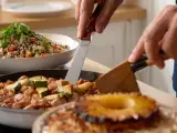 Dossiers: Menu du jour, 19 juin : une journée équilibrée avec salade, sauté de porc et gâteau à l'ananas